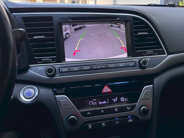 HYUNDAI現代 ELANTRA  第8張相片