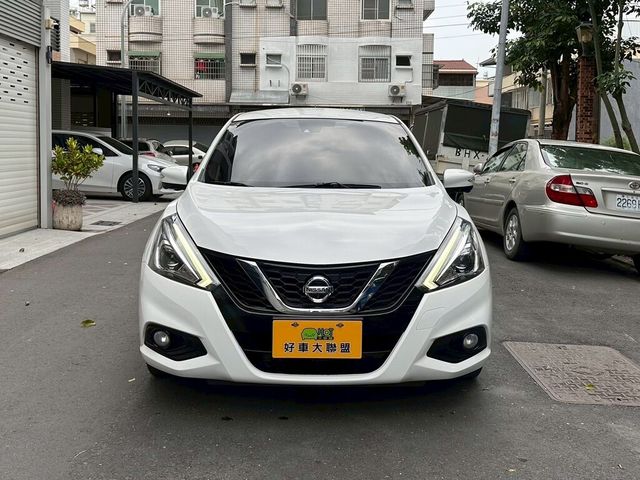 NISSAN日產 TIIDA  第3張相片
