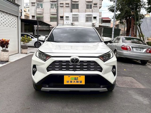 TOYOTA豐田 RAV4  第3張相片