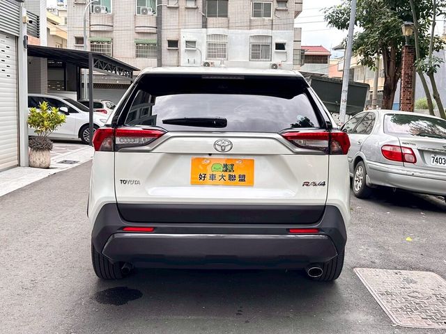 TOYOTA豐田 RAV4  第4張相片