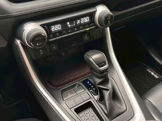 TOYOTA豐田 RAV4  第12張相片