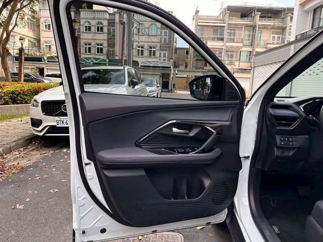TOYOTA豐田 YARIS CROSS  第6張相片