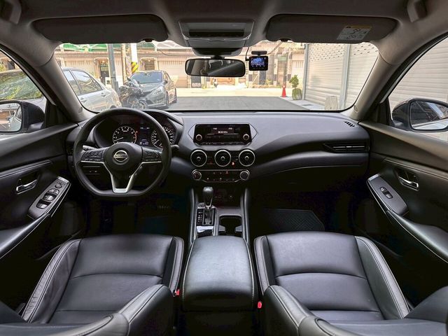 NISSAN日產 SENTRA  第8張相片