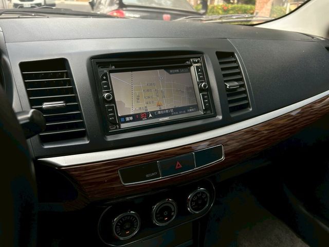 MITSUBISHI三菱 LANCER FORTIS  第10張相片