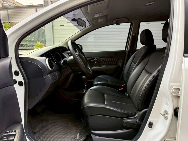 NISSAN日產 LIVINA  第2張相片