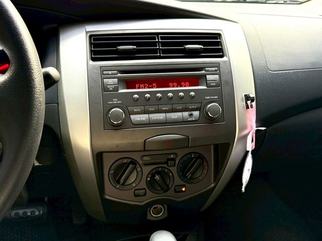 NISSAN日產 LIVINA  第6張相片