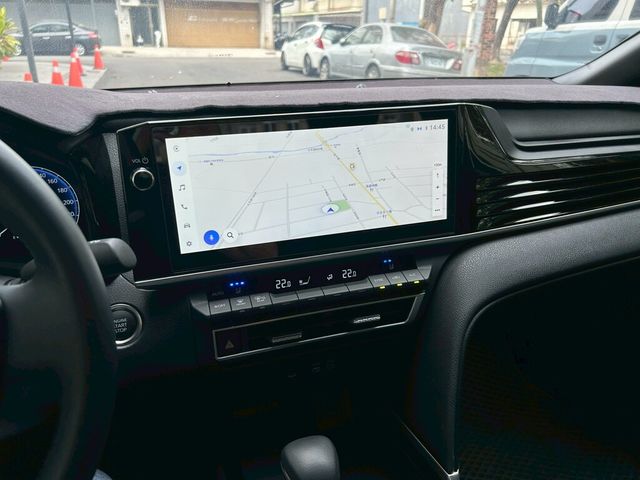 TOYOTA豐田 CAMRY  第10張相片