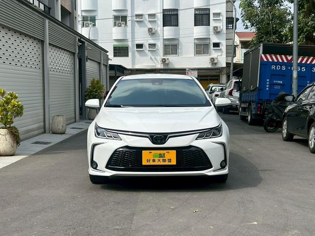 TOYOTA豐田 ALTIS  第3張相片