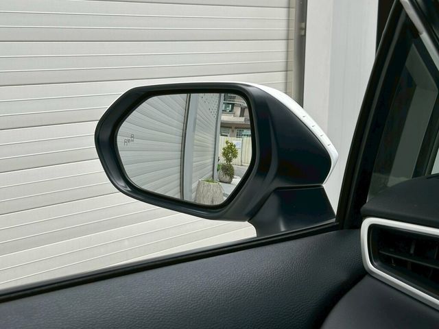 TOYOTA豐田 ALTIS  第11張相片