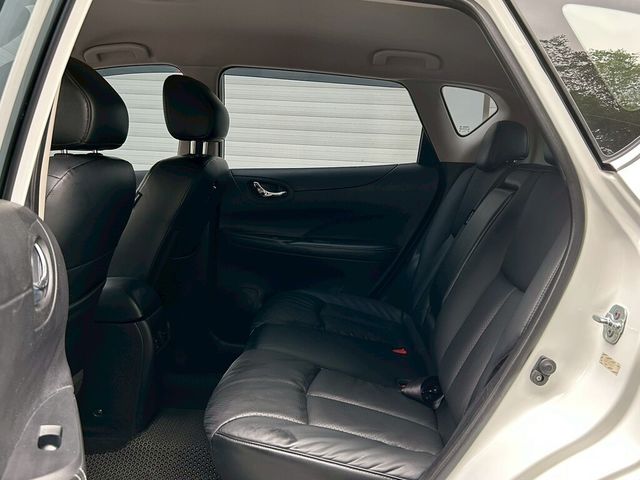 NISSAN日產 TIIDA  第6張相片