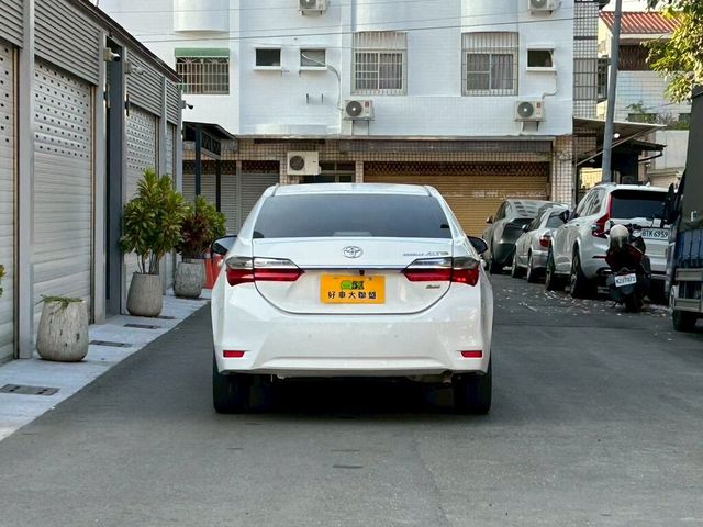 TOYOTA豐田 ALTIS  第4張相片