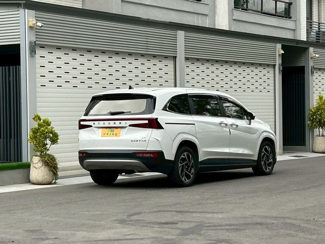 HYUNDAI現代 CUSTIN  第2張相片