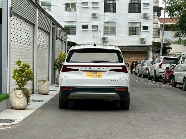 HYUNDAI現代 CUSTIN  第4張相片