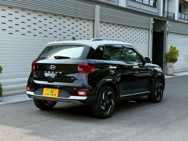 HYUNDAI現代 VENUE  第2張相片