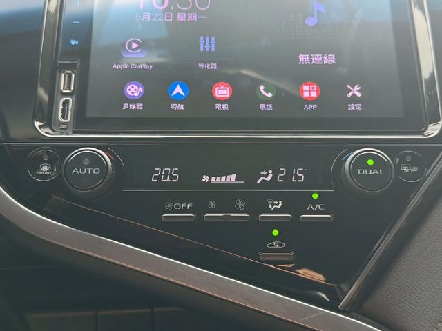 TOYOTA豐田 CAMRY  第8張相片