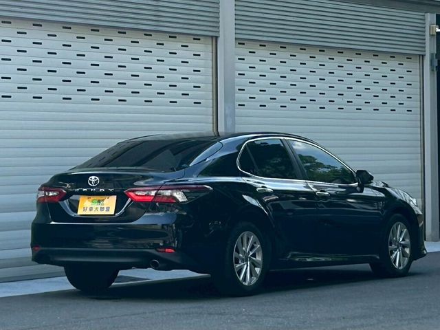 TOYOTA豐田 CAMRY  第2張相片