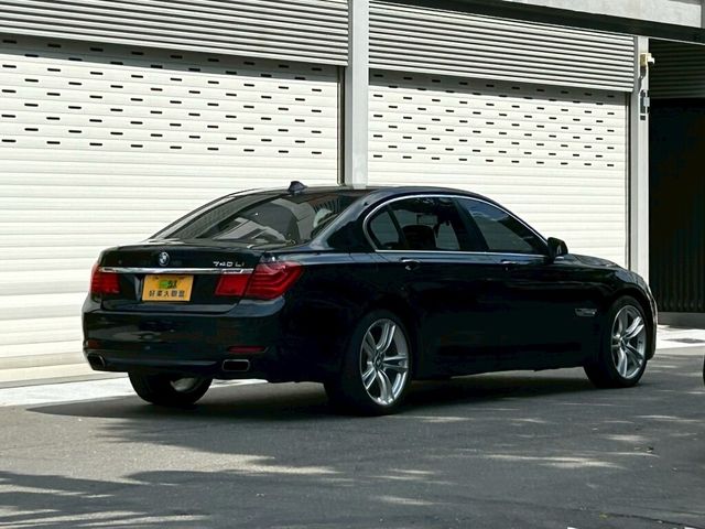 BMW寶馬 740LI  第2張相片