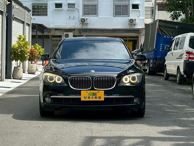 BMW寶馬 740LI  第3張相片