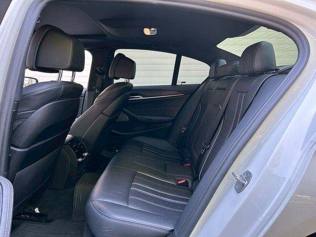 BMW寶馬 530I  第6張相片