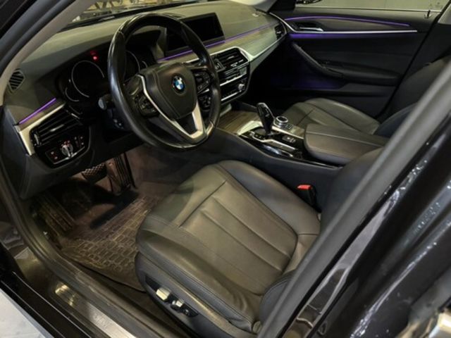 BMW寶馬 520D  第11張相片