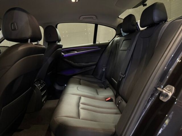 BMW寶馬 520D  第12張相片