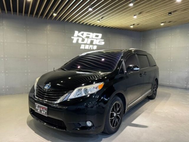 TOYOTA豐田 SIENNA  第1張相片