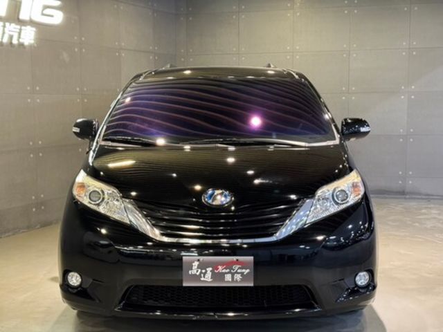 TOYOTA豐田 SIENNA  第3張相片