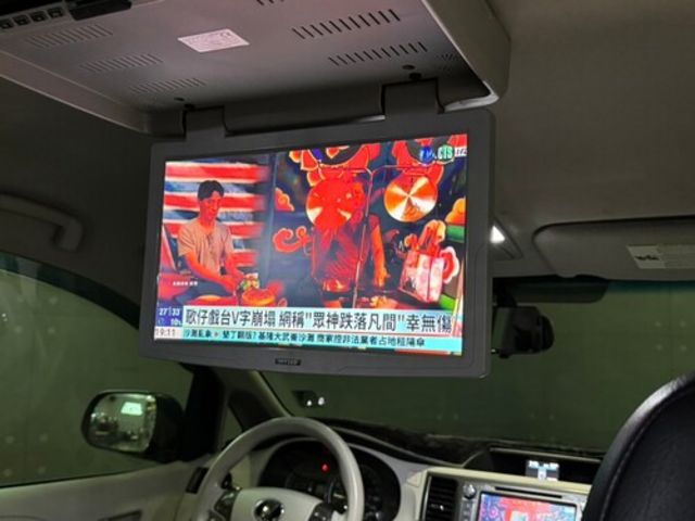 TOYOTA豐田 SIENNA  第9張相片
