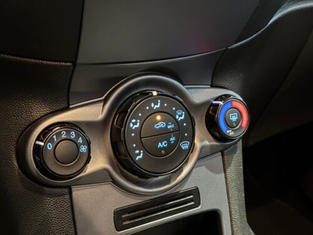 FORD福特 FIESTA  第10張相片