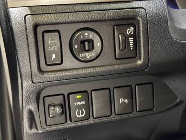 LEXUS凌志 CT200H  第6張相片