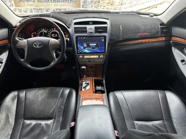 TOYOTA豐田 CAMRY  第5張相片