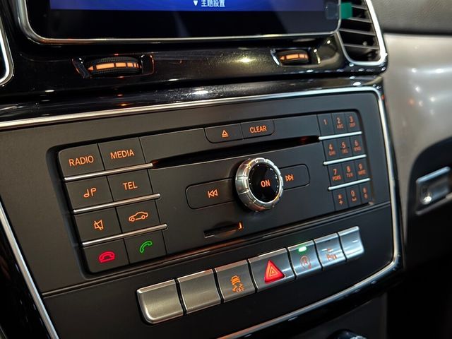 M-BENZ賓士 GLE350D  第13張相片