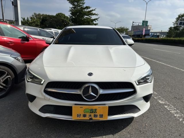 M-BENZ賓士 CLA200  第3張相片