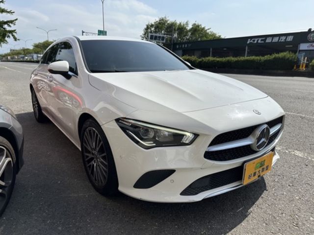 M-BENZ賓士 CLA200  第7張相片