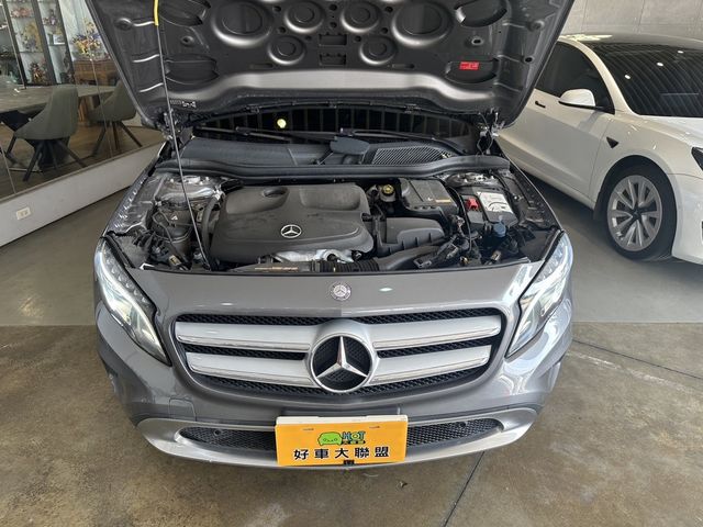 M-BENZ賓士 GLA200  第6張相片