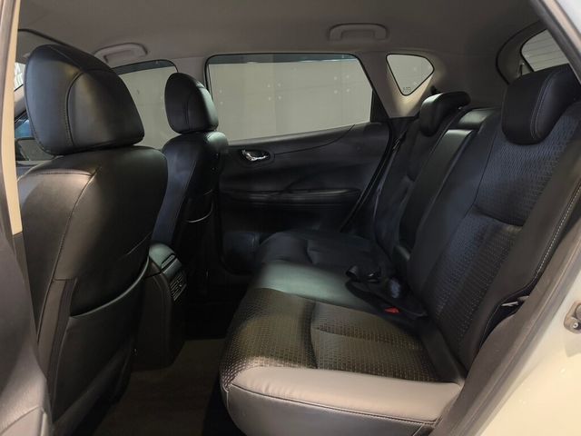 NISSAN日產 TIIDA  第10張相片