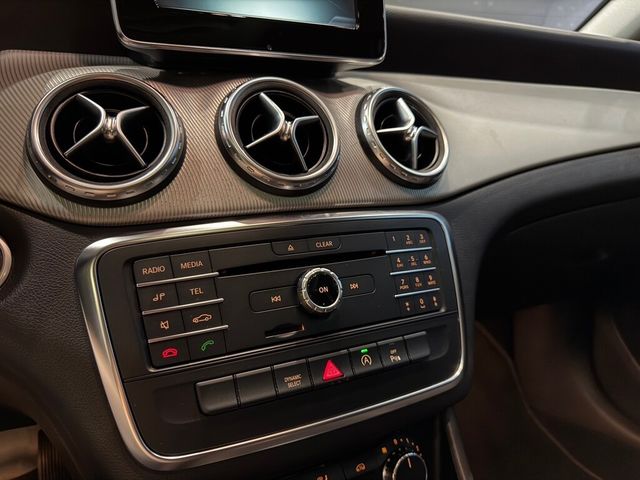 M-BENZ賓士 GLA200  第12張相片