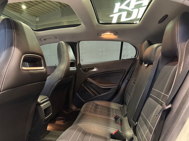 M-BENZ賓士 GLA200  第14張相片