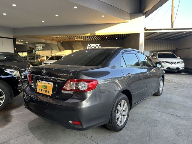 TOYOTA豐田 ALTIS  第2張相片