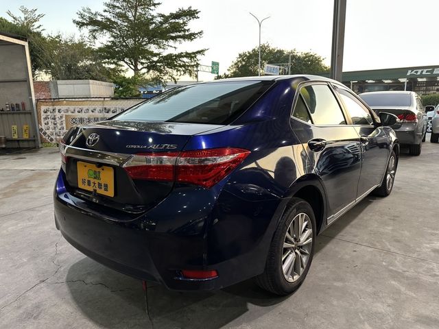 TOYOTA豐田 ALTIS  第2張相片