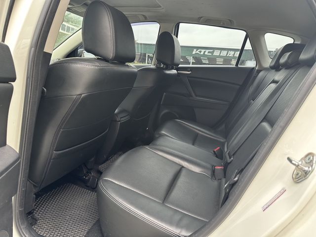 MAZDA馬自達 MAZDA 3  第10張相片