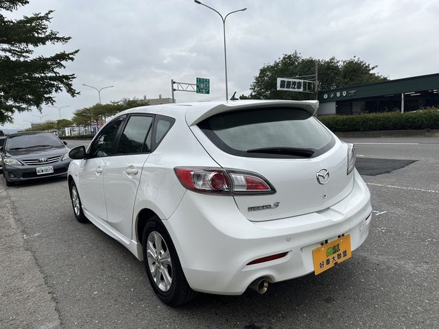 MAZDA馬自達 MAZDA 3  第11張相片