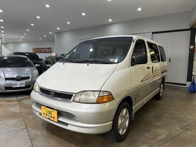 TOYOTA豐田 HIACE  第1張相片