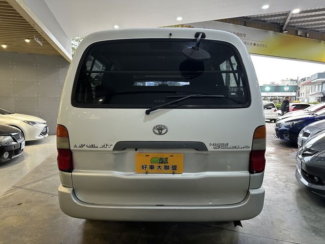 TOYOTA豐田 HIACE  第4張相片