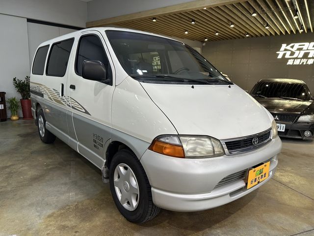 TOYOTA豐田 HIACE  第7張相片