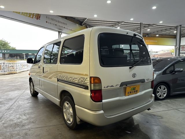 TOYOTA豐田 HIACE  第12張相片