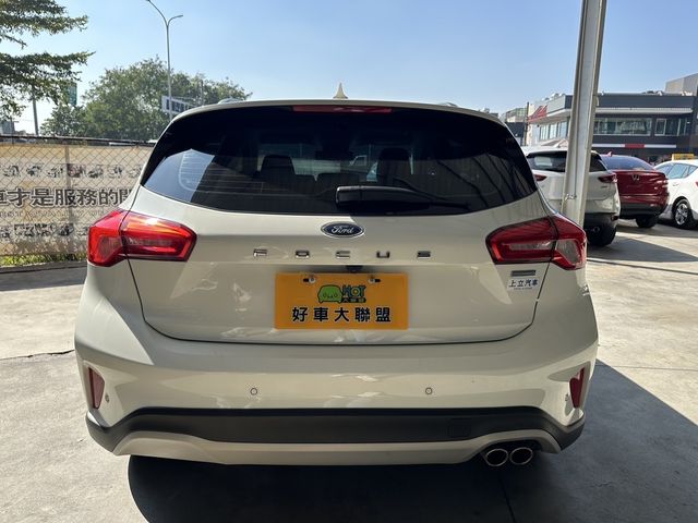 FORD福特 FOCUS ACTIVE  第4張相片