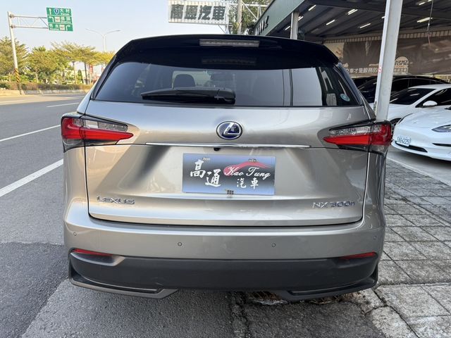 LEXUS凌志 NX300H  第4張相片
