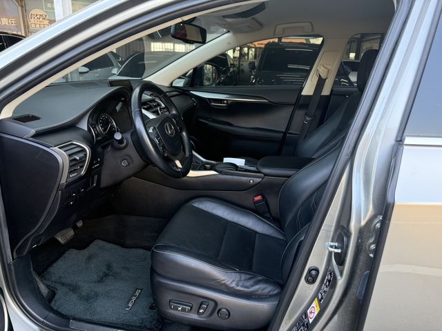 LEXUS凌志 NX300H  第8張相片