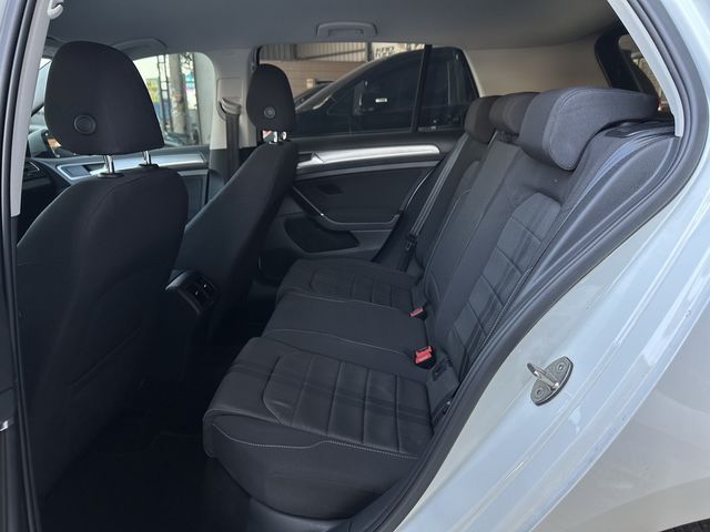 VOLKSWAGEN福斯 GOLF  第10張相片